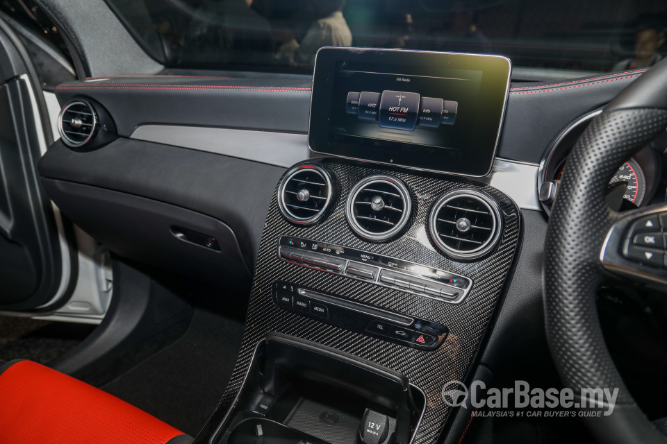Mercedes-Benz AMG GLC Coupe C253 (2017) Interior