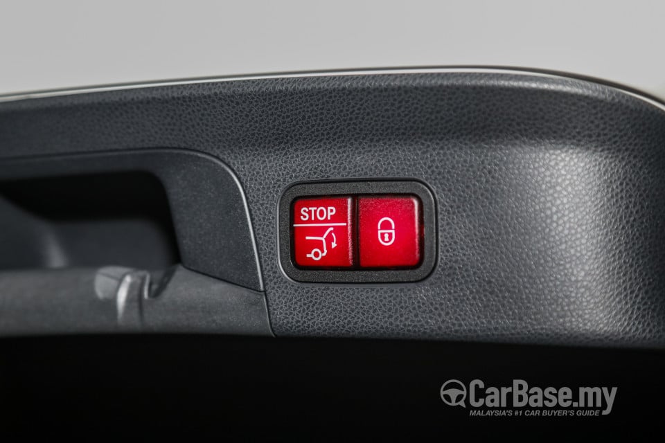 Mercedes-Benz AMG GLC Coupe C253 (2017) Interior