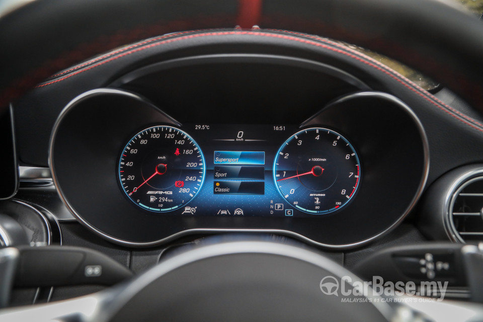 Mercedes-Benz AMG GLC Coupe C253 (2017) Interior