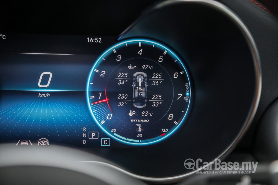 Mercedes-Benz AMG GLC Coupe C253 (2017) Interior