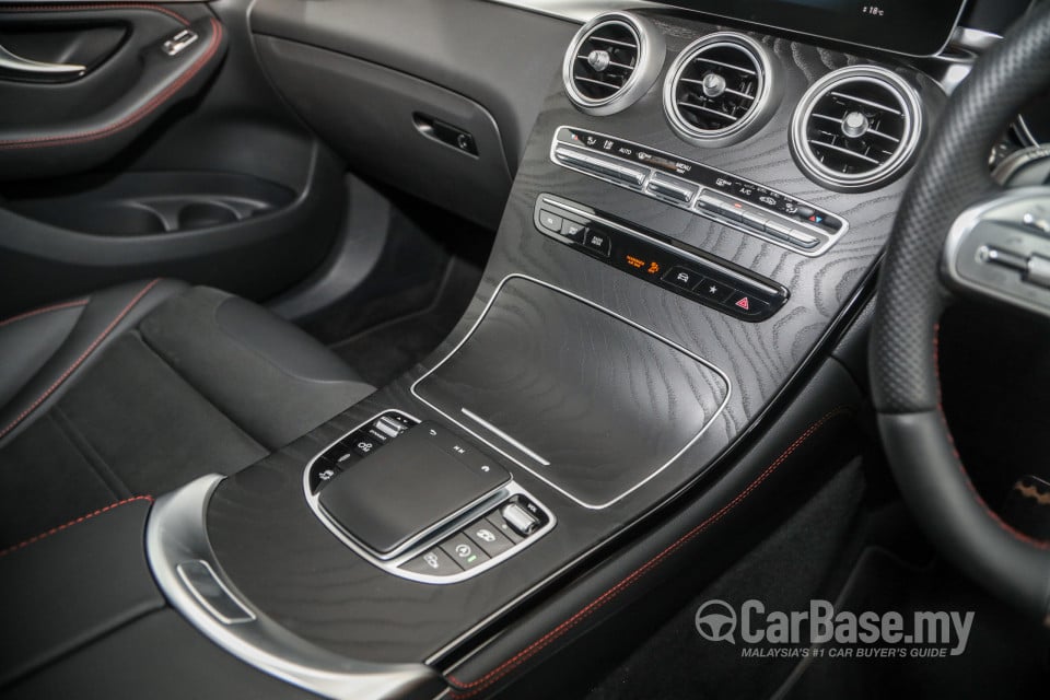 Mercedes-Benz AMG GLC Coupe C253 (2017) Interior