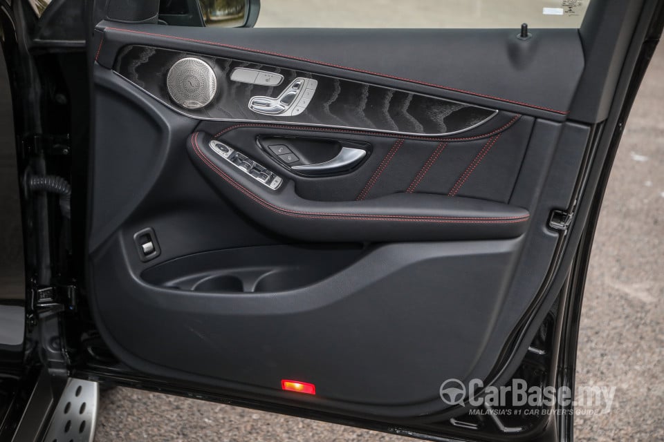 Mercedes-Benz AMG GLC Coupe C253 (2017) Interior