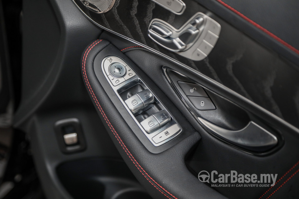 Mercedes-Benz AMG GLC Coupe C253 (2017) Interior