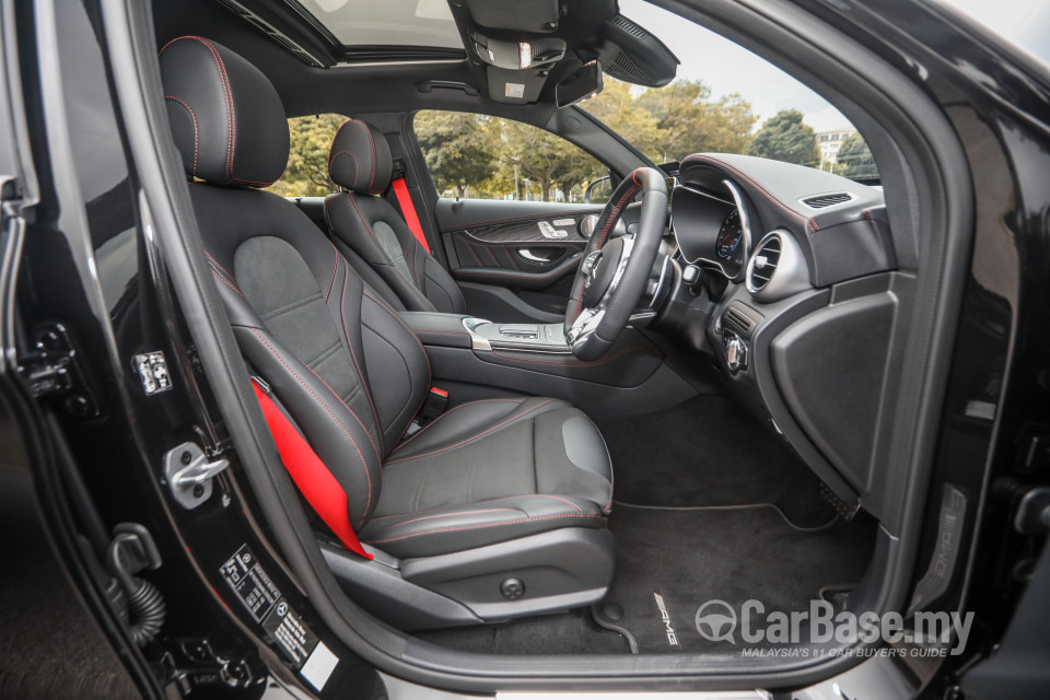 Mercedes-Benz AMG GLC Coupe C253 (2017) Interior