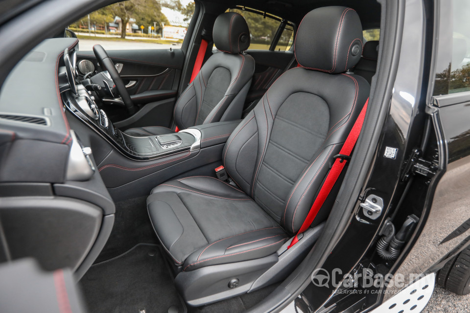 Mercedes-Benz AMG GLC Coupe C253 (2017) Interior