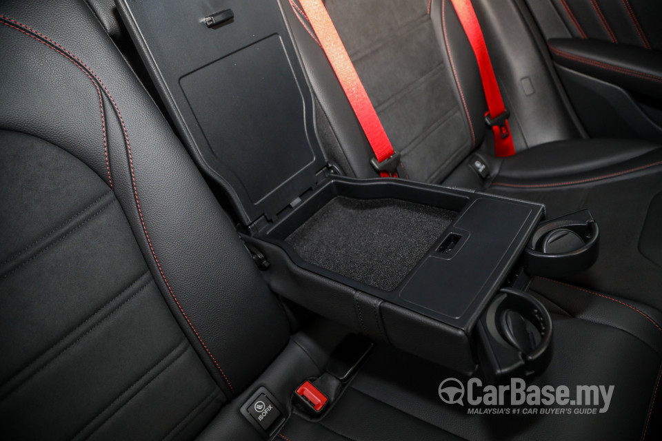 Mercedes-Benz AMG GLC Coupe C253 (2017) Interior