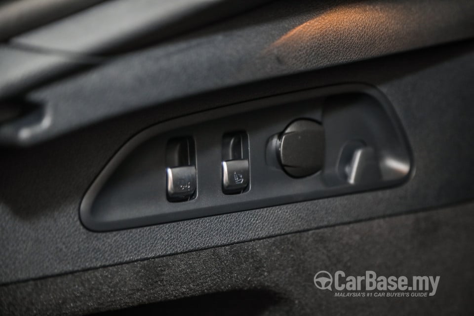 Mercedes-Benz AMG GLC Coupe C253 (2017) Interior
