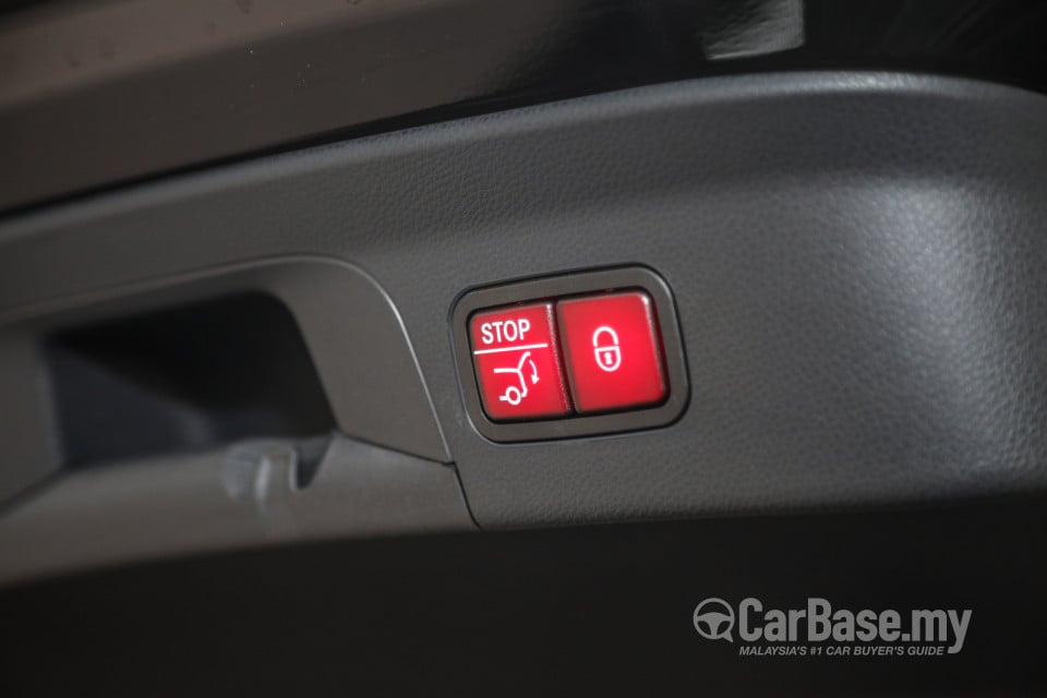 Mercedes-Benz AMG GLC Coupe C253 (2017) Interior