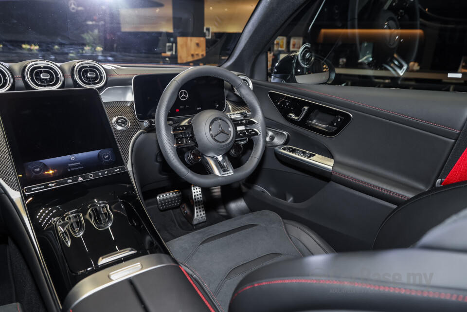 Mercedes-Benz AMG GLC Coupe C254 (2024) Interior