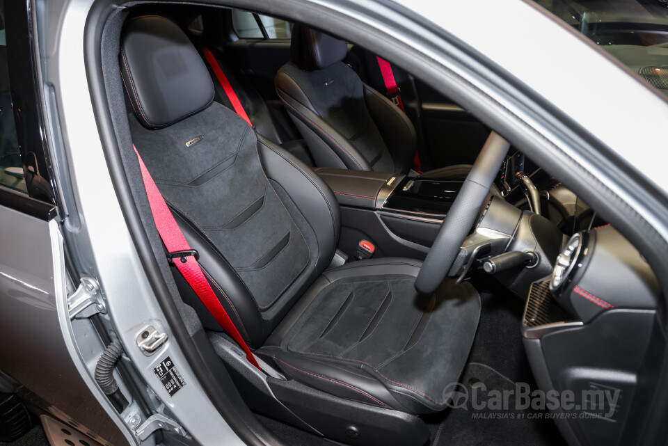 Mercedes-Benz AMG GLC Coupe C254 (2024) Interior