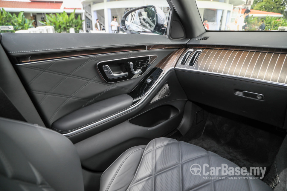 Mercedes-Benz Maybach S-Class Z223 (2022) Interior
