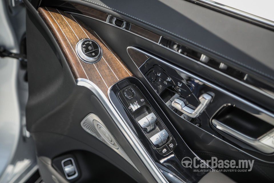 Mercedes-Benz Maybach S-Class Z223 (2022) Interior