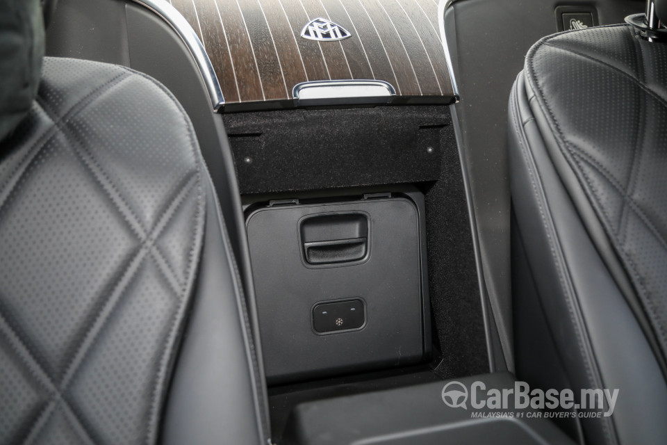 Mercedes-Benz Maybach S-Class Z223 (2022) Interior