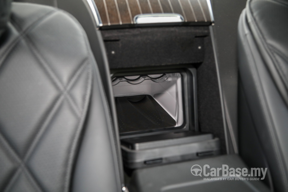 Mercedes-Benz Maybach S-Class Z223 (2022) Interior