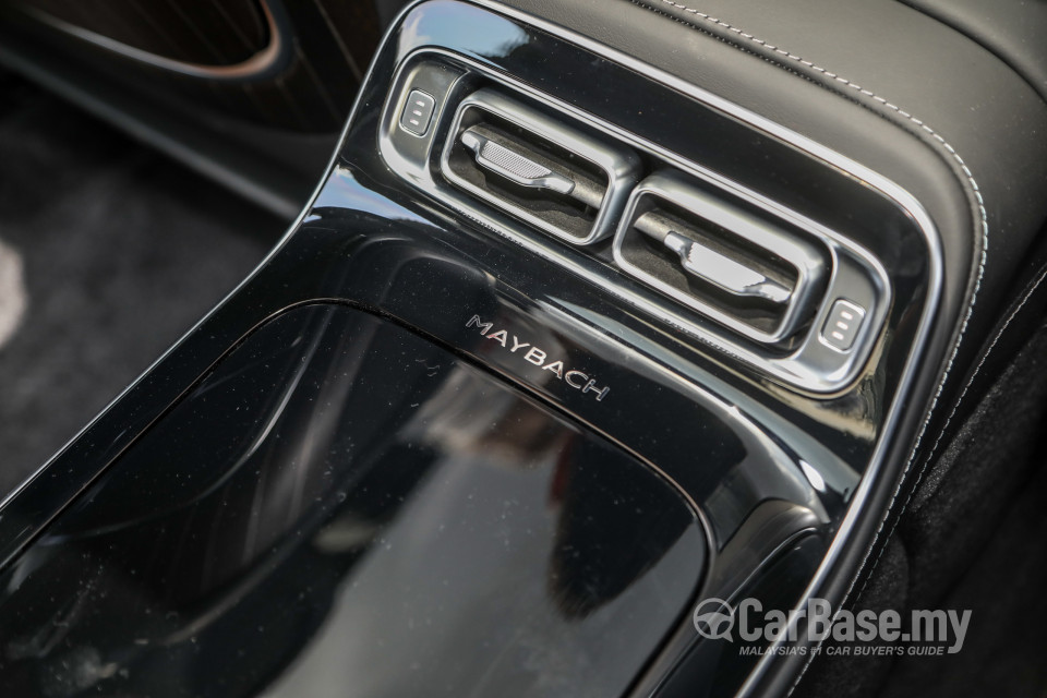 Mercedes-Benz Maybach S-Class Z223 (2022) Interior