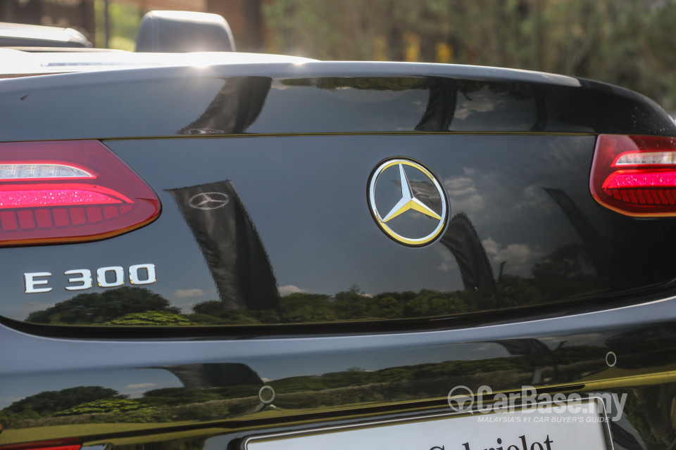 Mercedes-Benz E-Class Cabriolet A238 (2018) Exterior