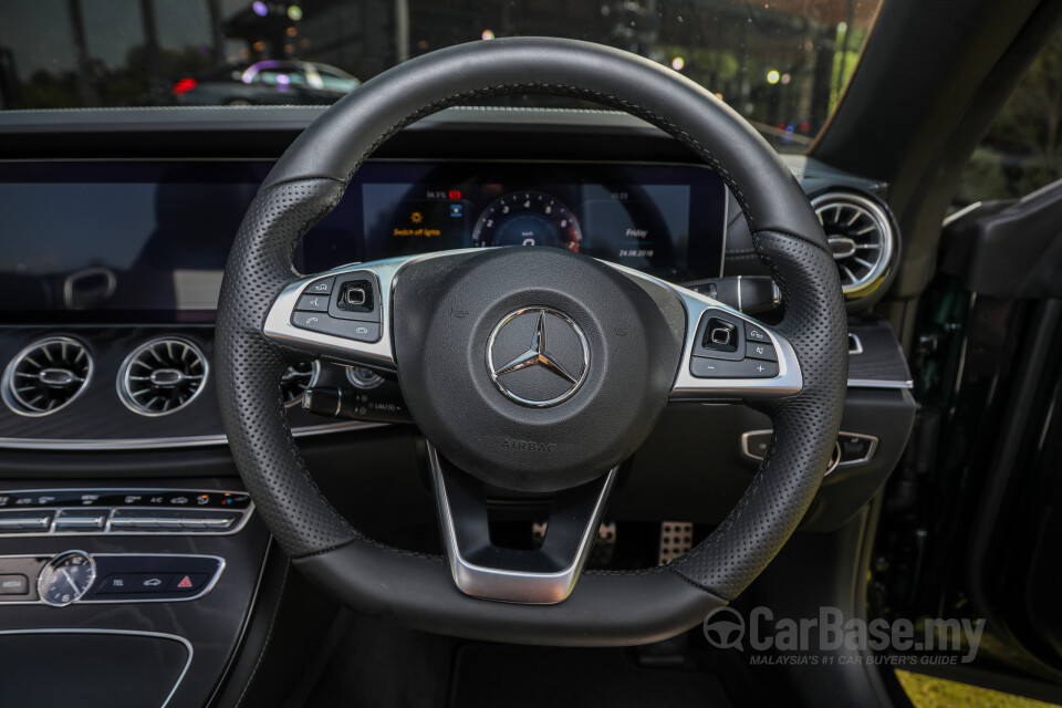 Mazda MX-5 ND (2015) Interior