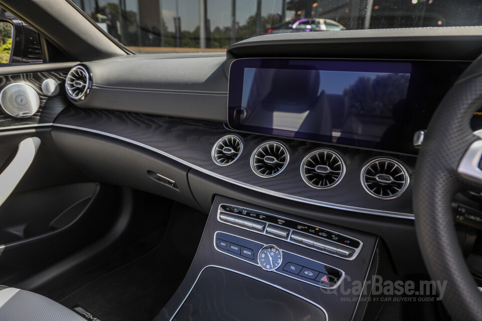 BMW i4 G26 (2022) Interior