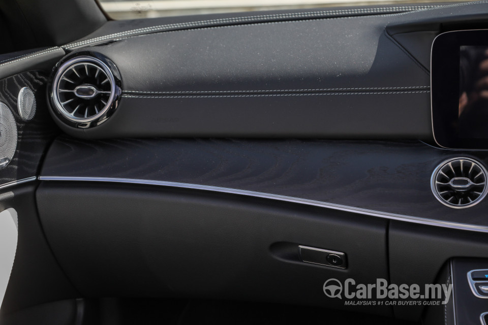 Mercedes-Benz E-Class Cabriolet A238 (2018) Interior