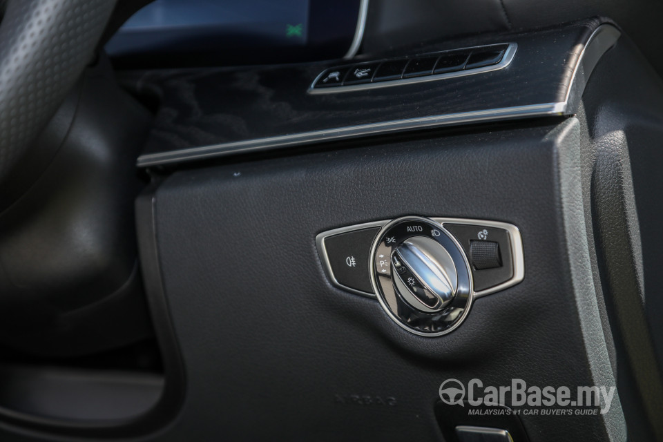 Mercedes-Benz E-Class Cabriolet A238 (2018) Interior