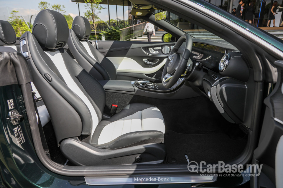 Mercedes-Benz E-Class Cabriolet A238 (2018) Interior