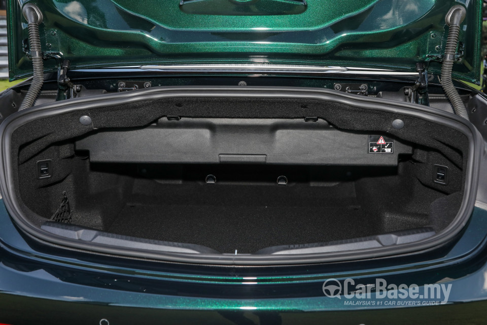 Mercedes-Benz E-Class Cabriolet A238 (2018) Interior
