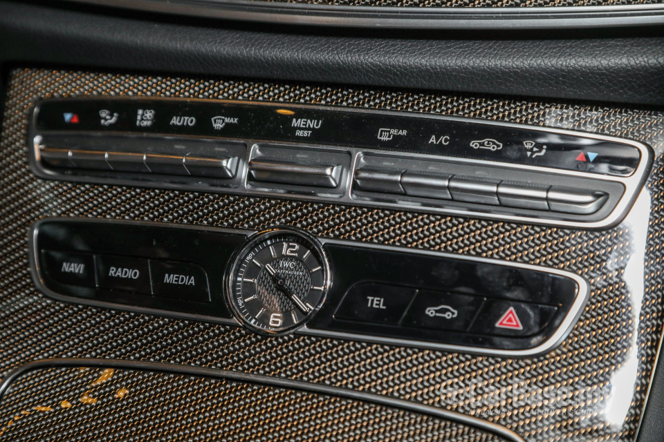 Mercedes-Benz AMG CLS C257 (2018) Interior