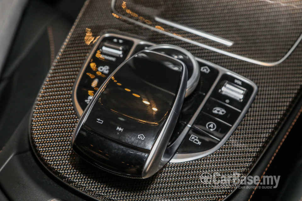 Mercedes-Benz AMG CLS C257 (2018) Interior
