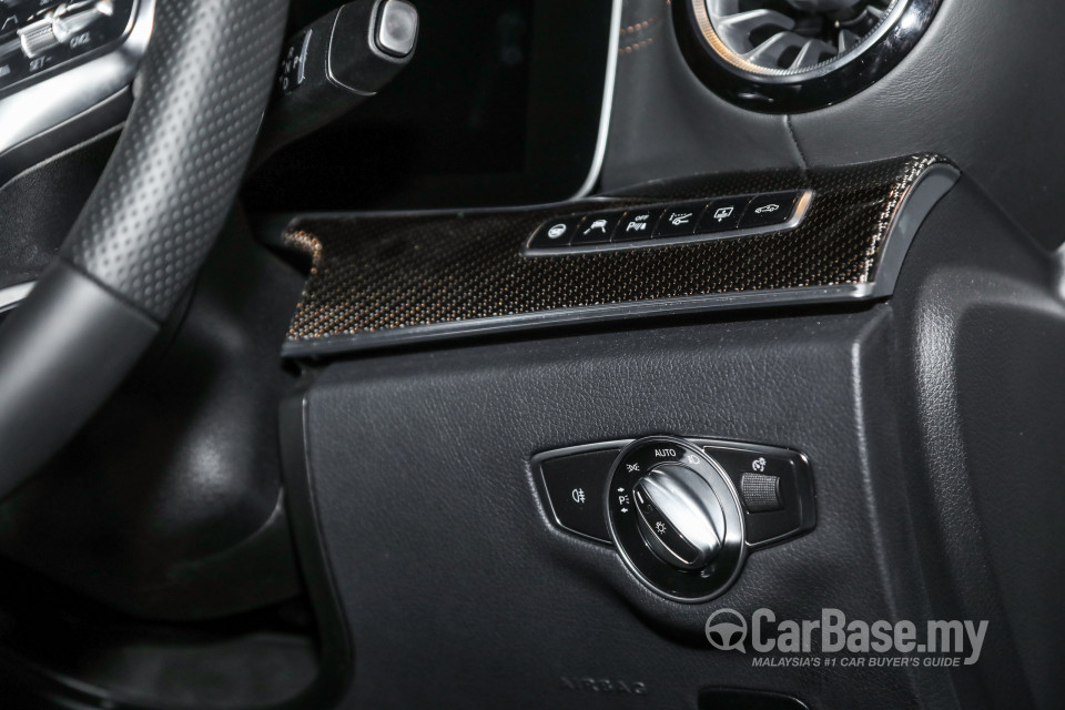 Mercedes-Benz AMG CLS C257 (2018) Interior