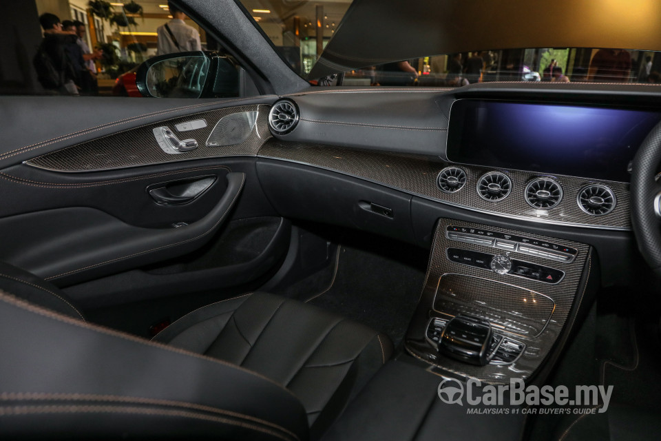 Mercedes-Benz AMG CLS C257 (2018) Interior