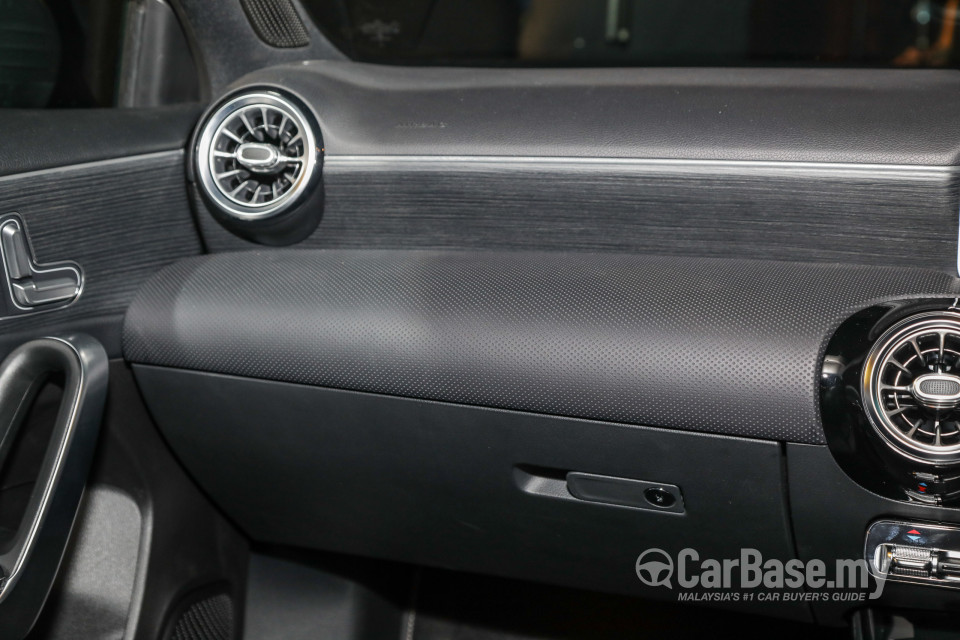 Mercedes-Benz A-Class Sedan V177 (2019) Interior