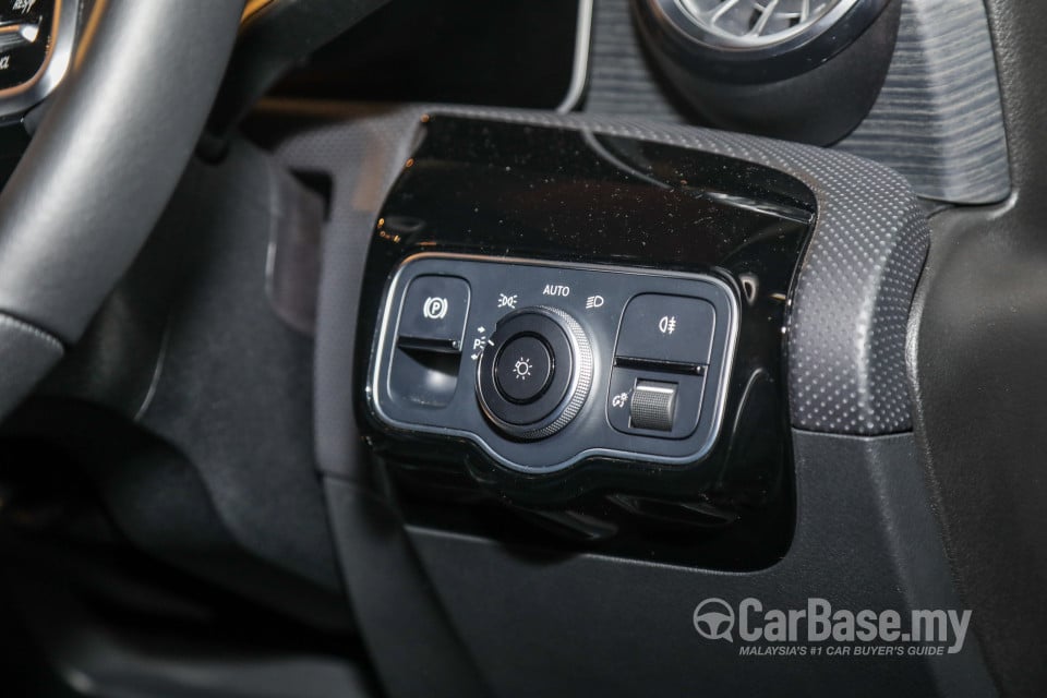 Mercedes-Benz A-Class Sedan V177 (2019) Interior