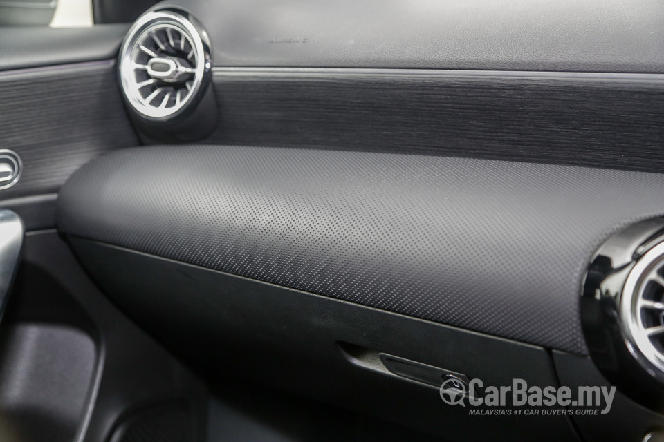 Mercedes-Benz A-Class Sedan V177 (2019) Interior