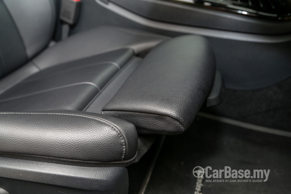 Mercedes-Benz A-Class Sedan V177 (2019) Interior