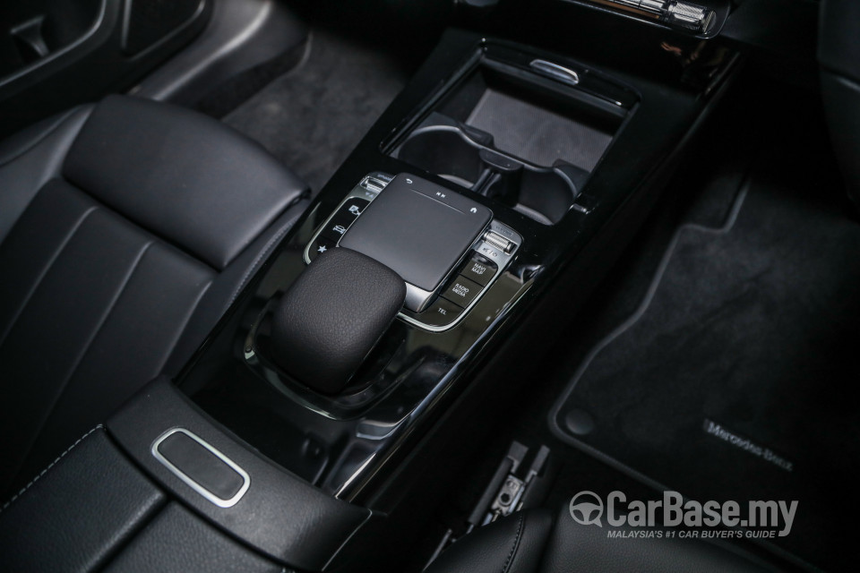 Mercedes-Benz A-Class Sedan V177 (2019) Interior