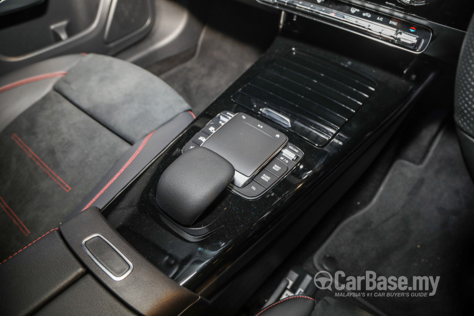 Mercedes-Benz A-Class Sedan V177 (2019) Interior
