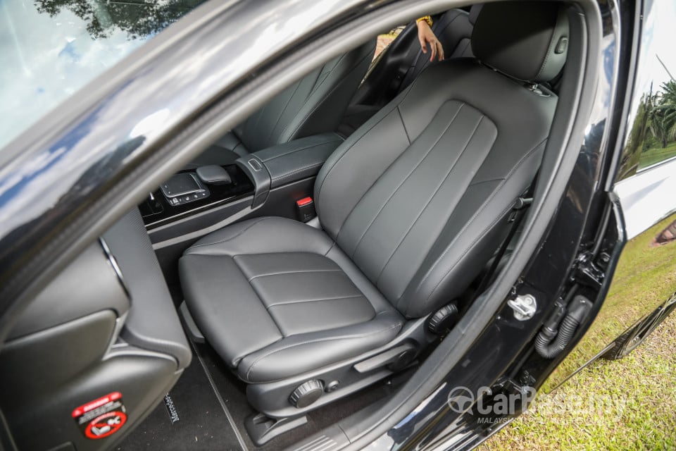 Mercedes-Benz A-Class Sedan V177 (2019) Interior