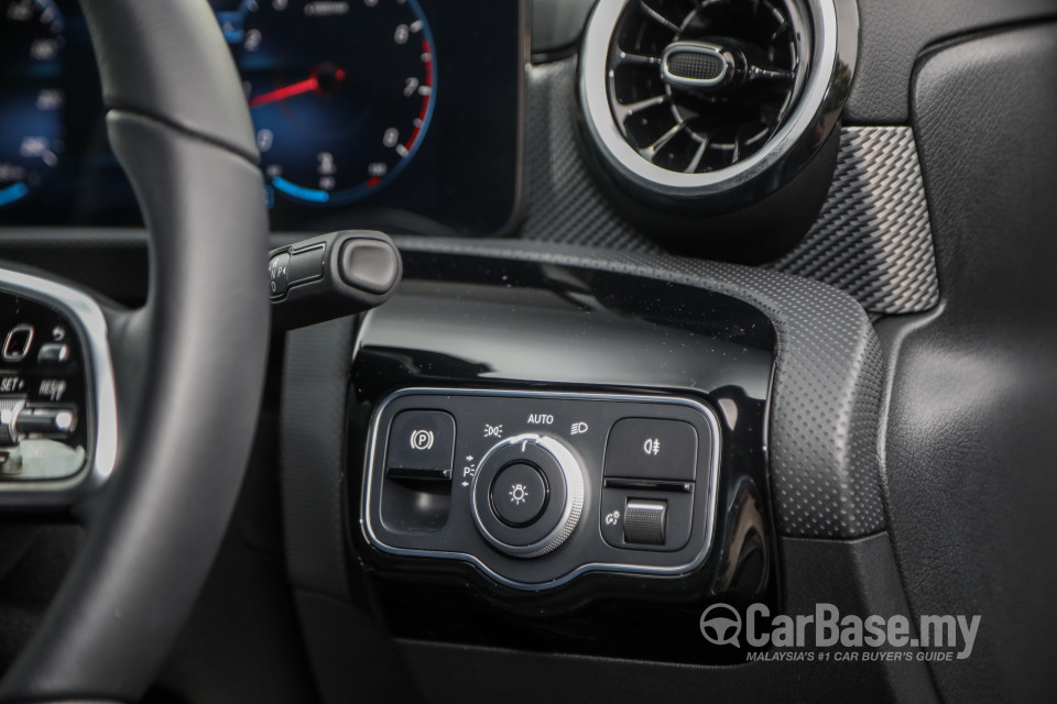 Mercedes-Benz A-Class Sedan V177 (2019) Interior
