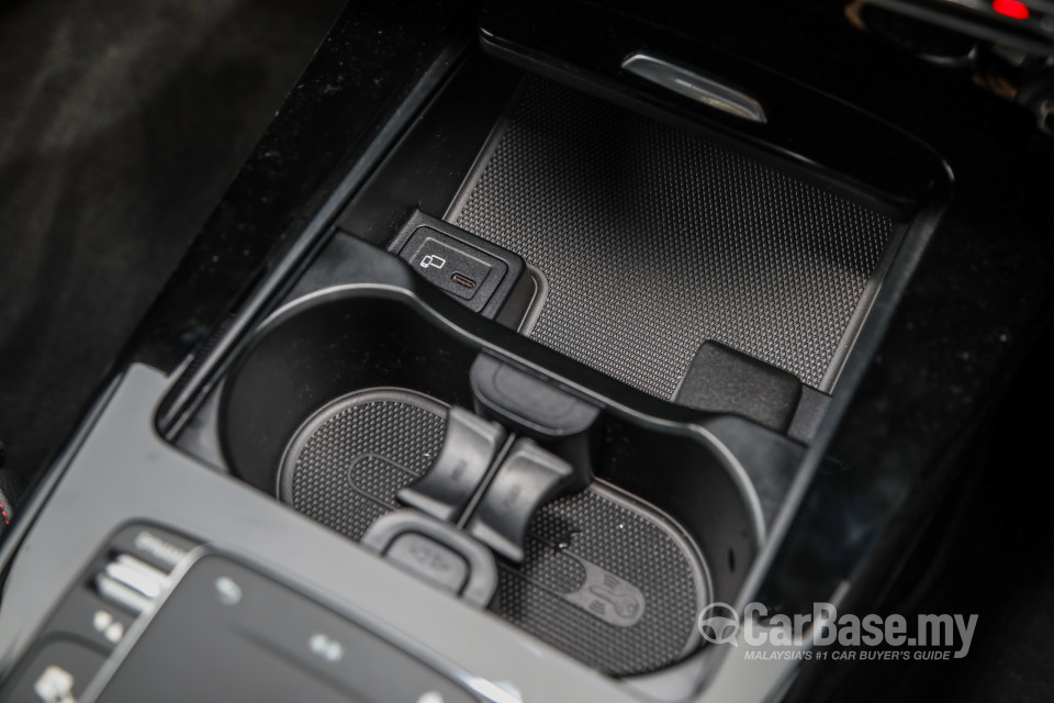 Mercedes-Benz A-Class Sedan V177 (2019) Interior