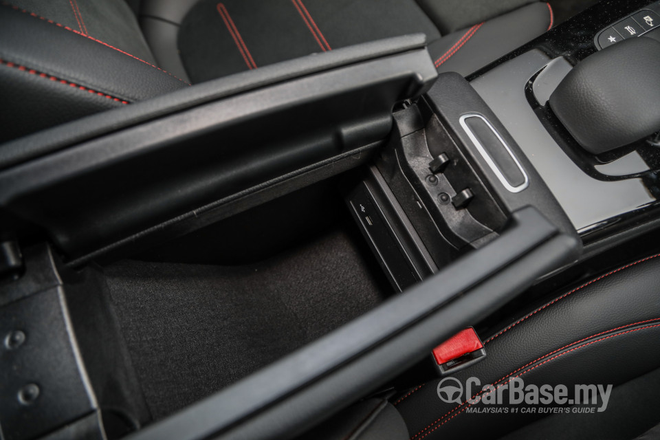 Mercedes-Benz A-Class Sedan V177 (2019) Interior
