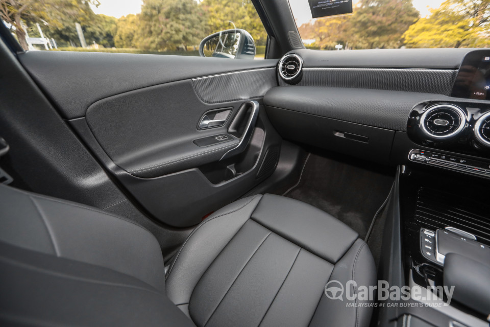 Mercedes-Benz A-Class Sedan V177 (2019) Interior