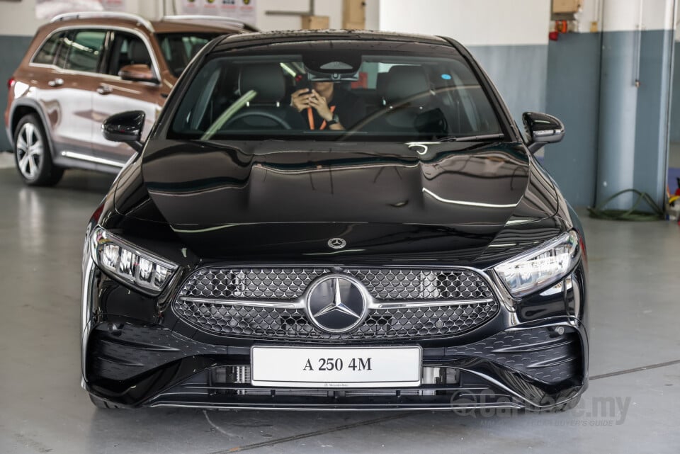 Mercedes-Benz A-Class Sedan V177 Facelift (2023) Exterior