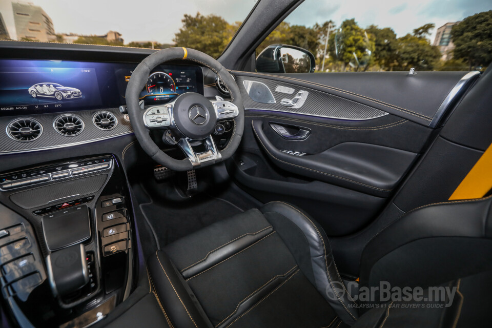 Kia Picanto JA (2018) Interior