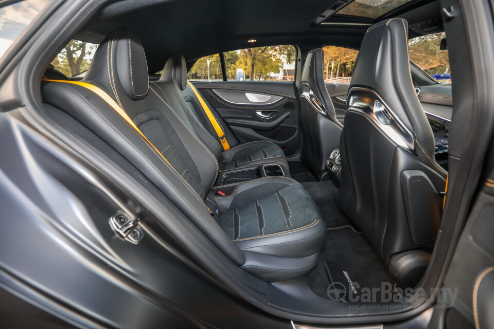 Nissan Navara D23 (2015) Interior