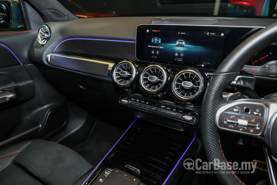 Mercedes-Benz GLB X247 (2020) Interior