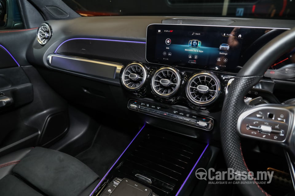 Mercedes-Benz GLB X247 (2020) Interior