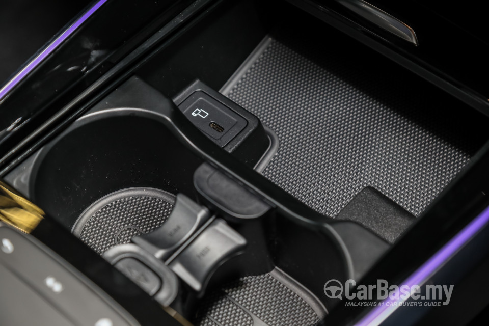 Mercedes-Benz GLB X247 (2020) Interior