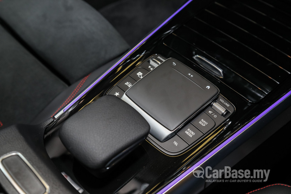 Mercedes-Benz GLB X247 (2020) Interior