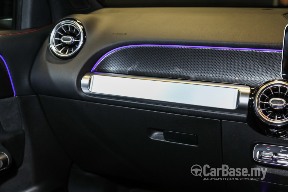 Mercedes-Benz GLB X247 (2020) Interior
