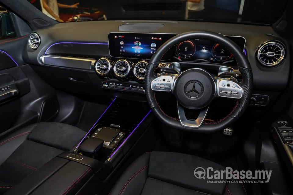 Mercedes-Benz GLB X247 (2020) Interior